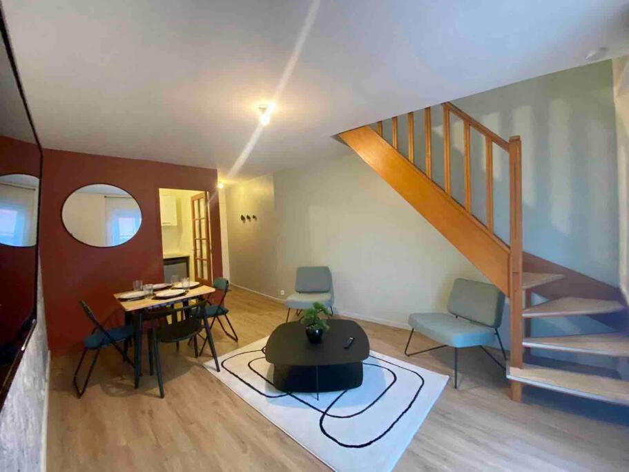 Appartement Le T2 du Théâtre à Meaux Extérieur photo